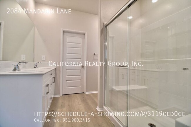 Building Photo - 2084 Mandarin Ln