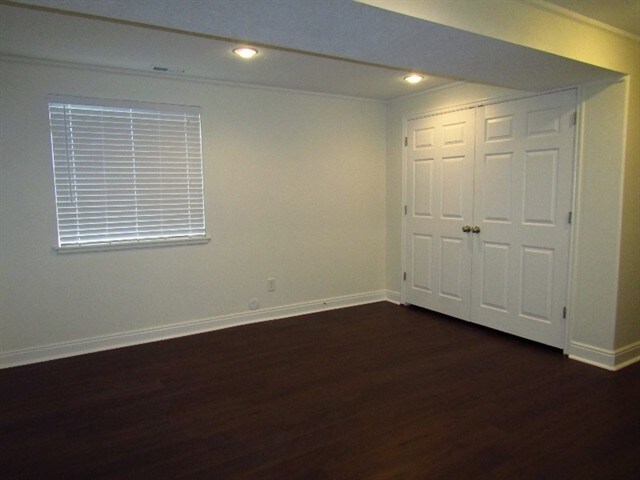Building Photo - 894 E 780 S