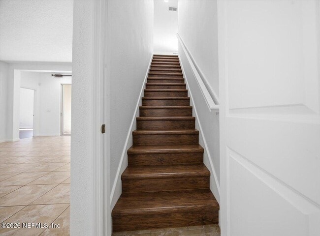 Building Photo - 18 Amherst Pl