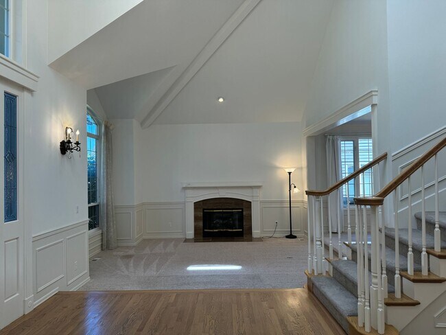 Building Photo - 27171 SE 25th Pl