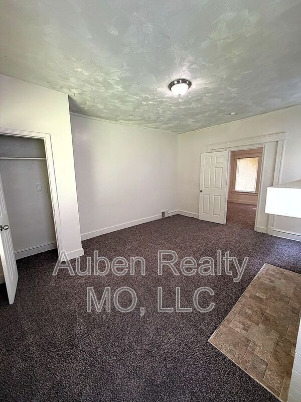 Building Photo - 3409 Benton Blvd