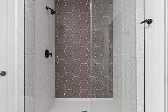 Building Photo - 4315 S Congress Ave