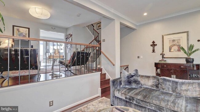 Building Photo - 44072 Florence Terrace