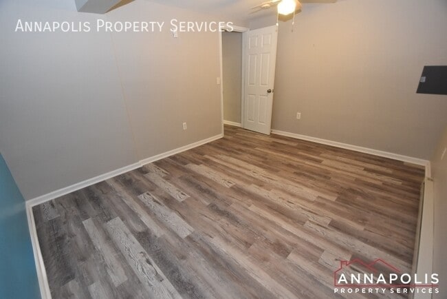 Building Photo - 1011 Hyde Park Dr