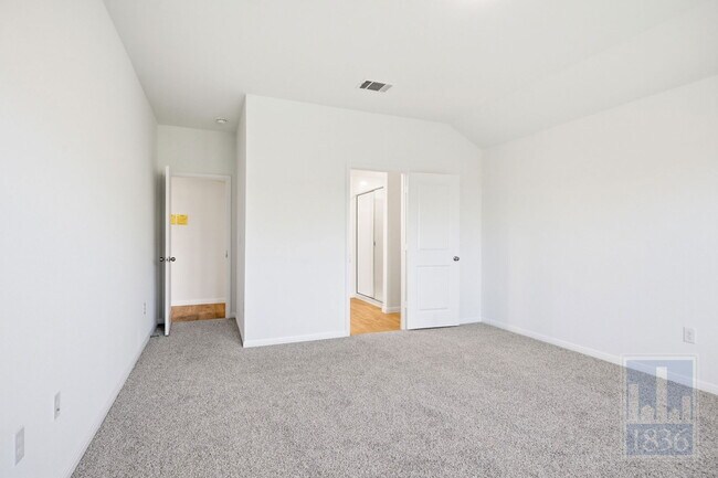 Building Photo - 1932 Marlin Spike Dr