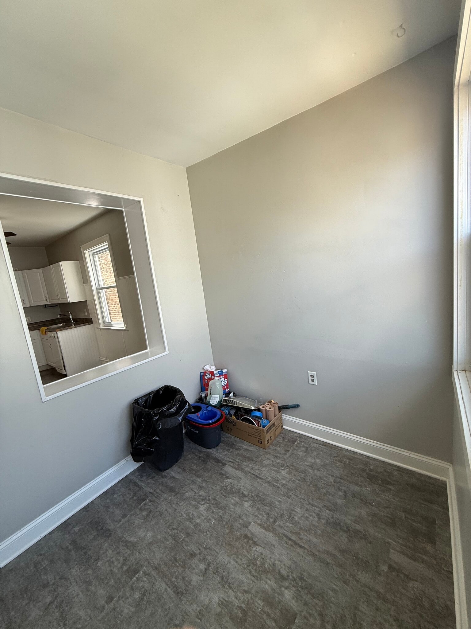 Mudroom - 3850 N Bernard St