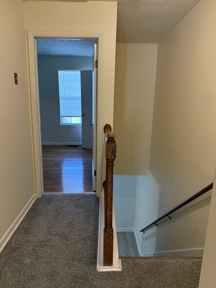 Hallway separating bedrooms on 2nd floor - 63 Riverchase Dr