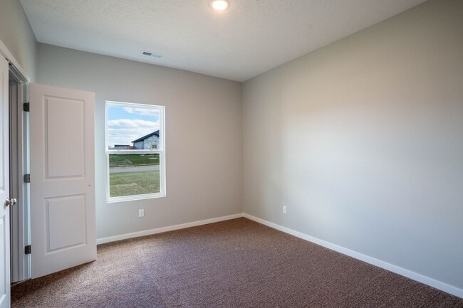 Building Photo - Brand new 3 bedroom home - Mt.Vernon