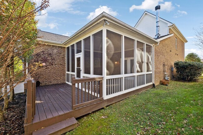 Building Photo - 524 Pennystone Dr