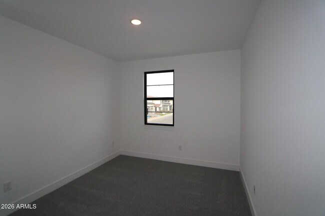 Building Photo - 1063 E Zion Way