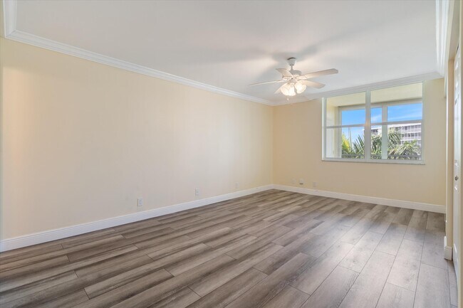 Building Photo - 3300 S Ocean Blvd