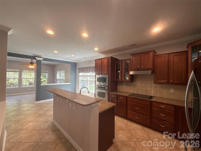 Building Photo - 2413 Merryvale Way