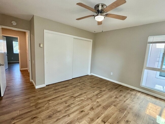 Building Photo - Updated 2 Bed 1.5 Bath Apt. in Coronado