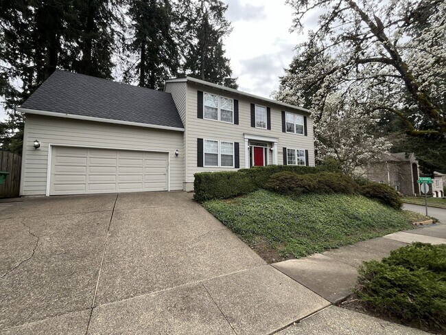 Building Photo - Stunning 4BR Home with Formal Living & Dining, Office & Gourmet Kitchen