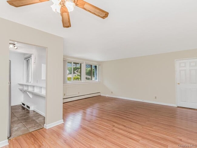 Building Photo - 9 Wyndover Woods Ln