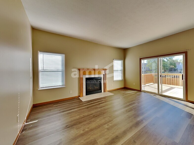 Building Photo - 1162 McNeil Dr