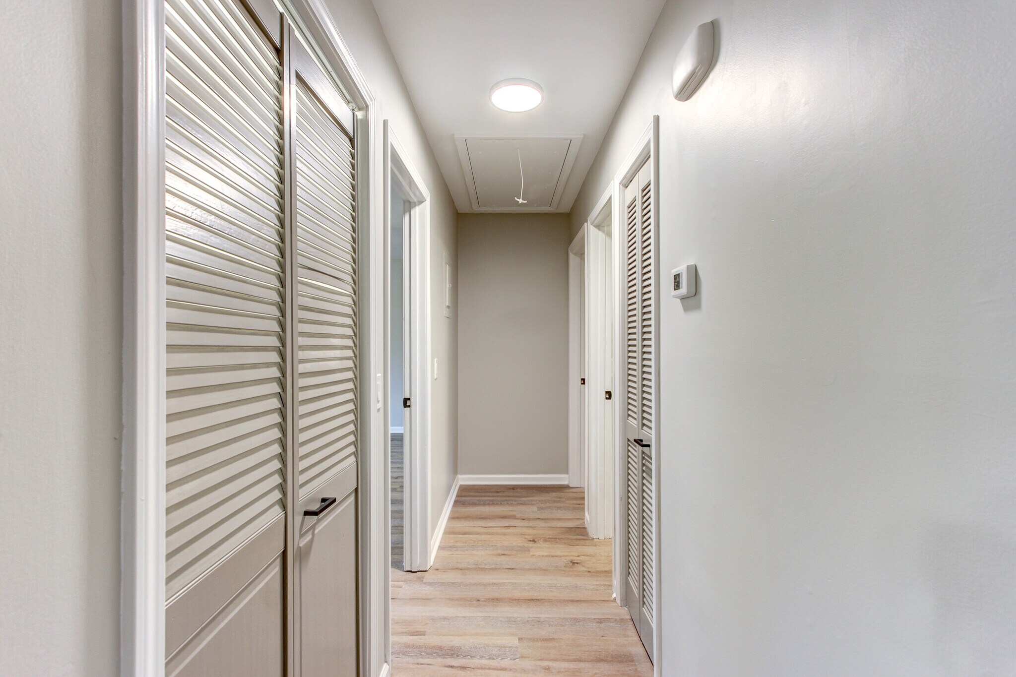 Building Photo - 48 Clark St