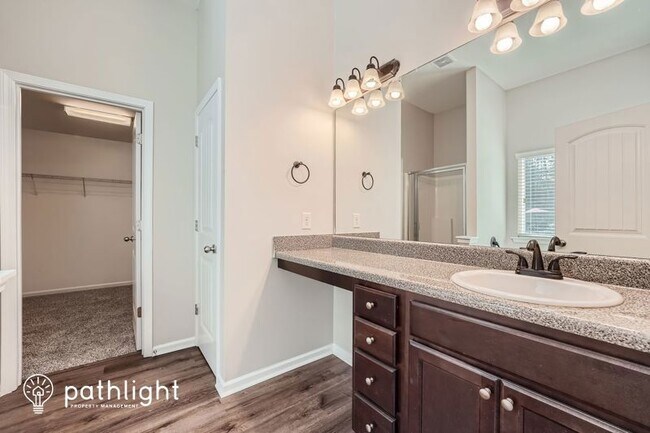 Building Photo - 19 Pasture Ct