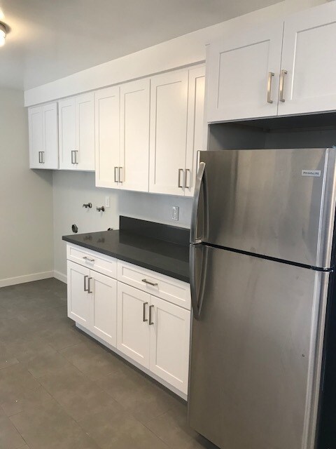 Building Photo - 13433 Roselle