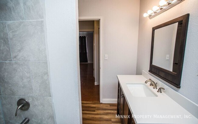 Building Photo - 1320 60th St