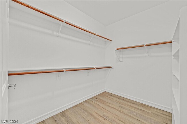 Building Photo - 825 Canterra St