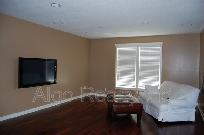 Building Photo - 15822 Drawstone Trail