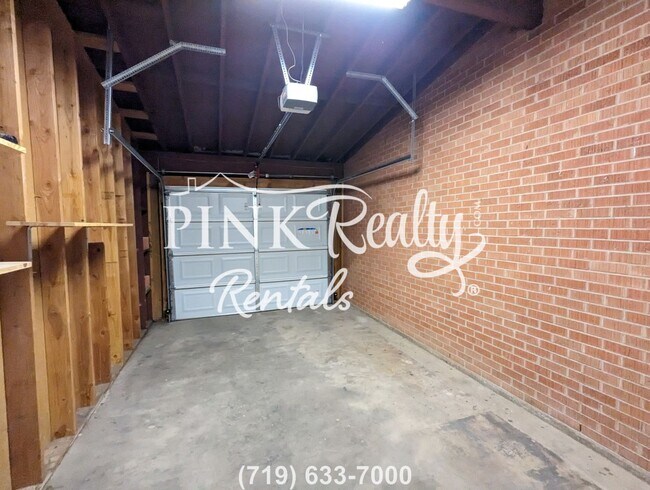 Building Photo - 123 Amherst St