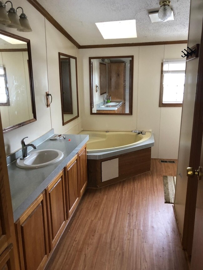 Building Photo - 4052 Delta Ln