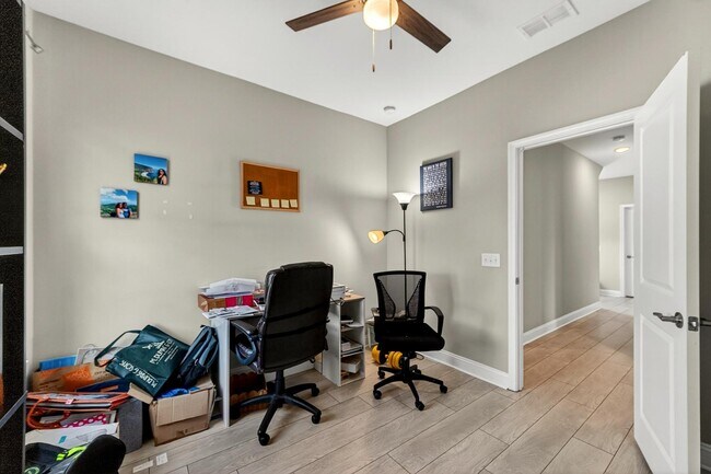 Building Photo - 332 Ripple Park Dr
