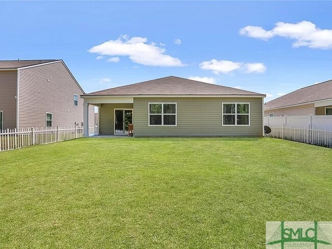 Building Photo - 198 Caribbean Village Dr