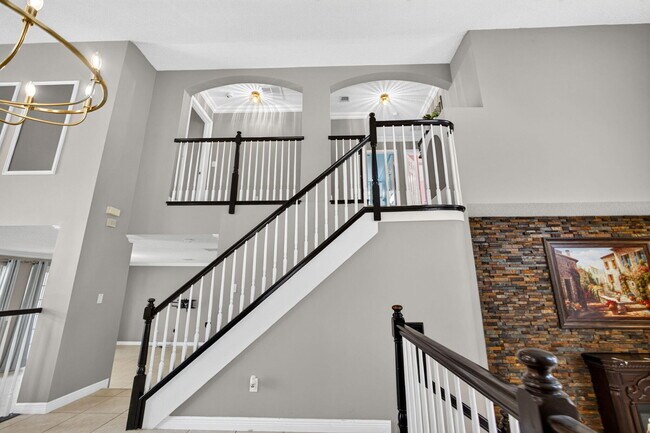 Building Photo - 1204 Oakwater Dr