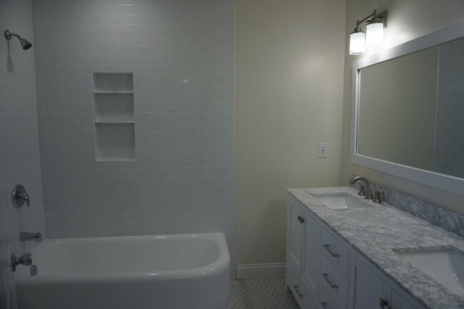 2ND BATHROOM - 5061 Packard St
