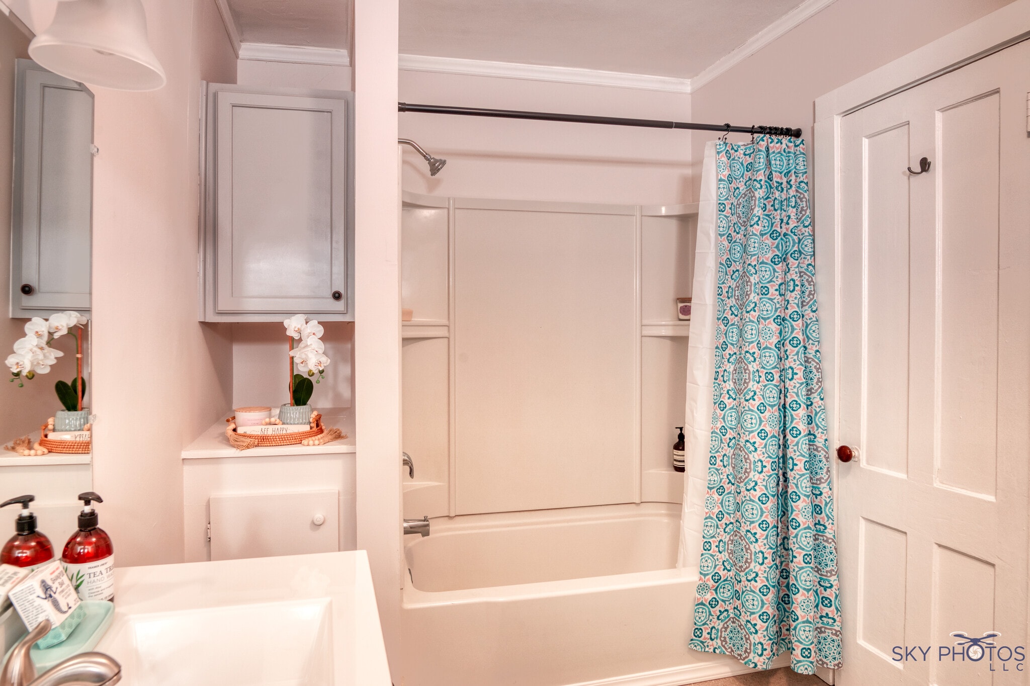 Building Photo - 52 Pomeroy Ave