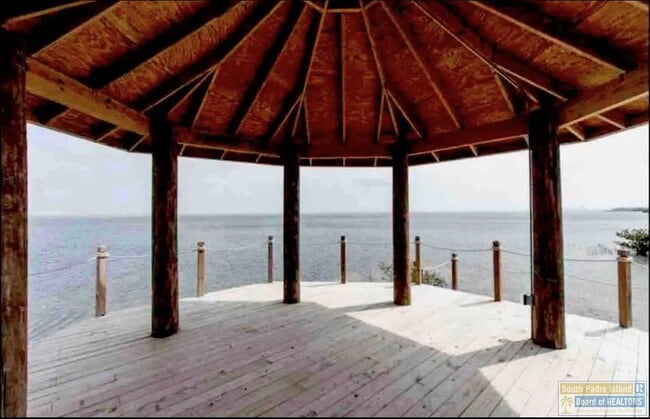 Building Photo - 219 Las Joyas Blvd