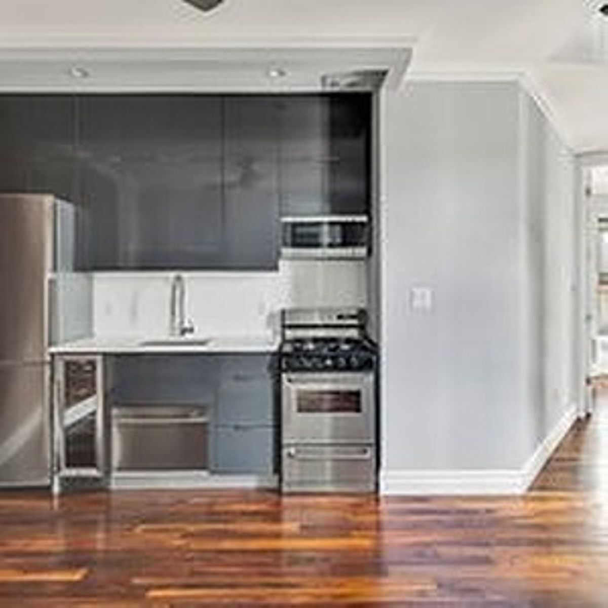 Building Photo - Lexington Avenue