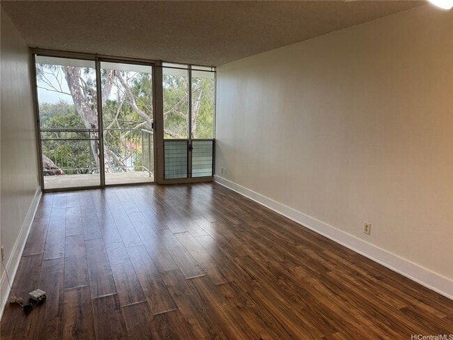 Building Photo - 1600 Wilikina Dr