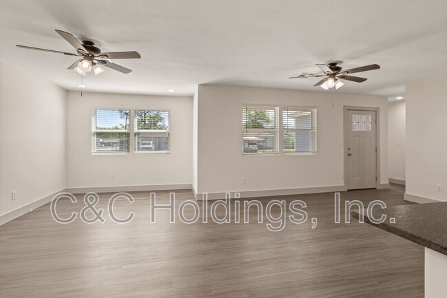 Building Photo - 104 S 195th E Ave