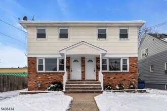 Building Photo - 417 Highland Pl