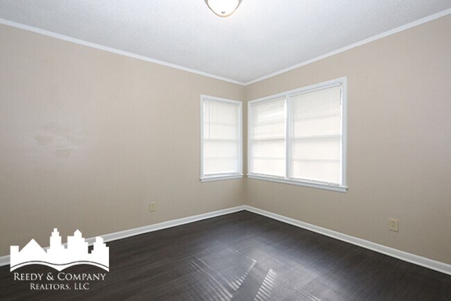 Building Photo - 4057 Faronia Dr