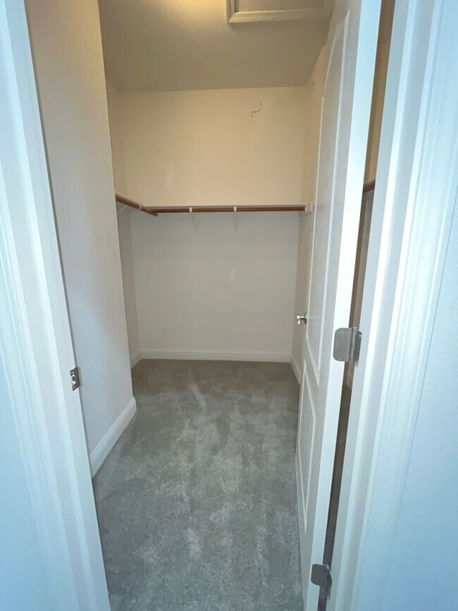 Building Photo - Exceptional 4BR/3BA/3 Car Tandem Garage in Elk Grove | 3140 SF | Tenant Pays $195 monthly for WS&G