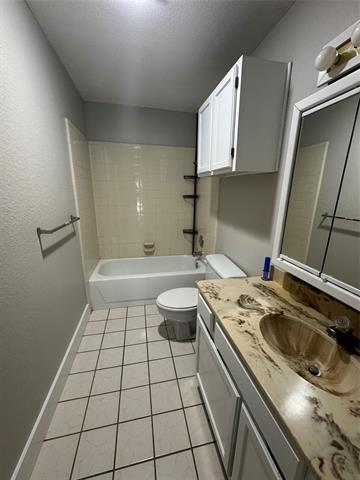 Building Photo - 420 S Las Vegas Trail