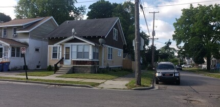 Building Photo - Charming, Comfortable And Convenient 2 Story Residential Home for Rent