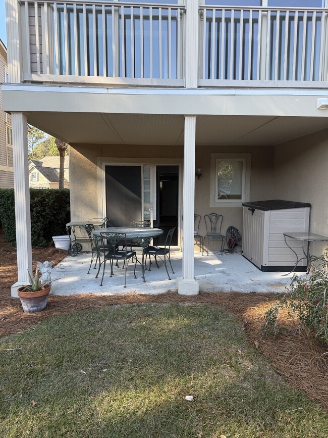 Building Photo - Spacious, Hilton Head Island Townhome