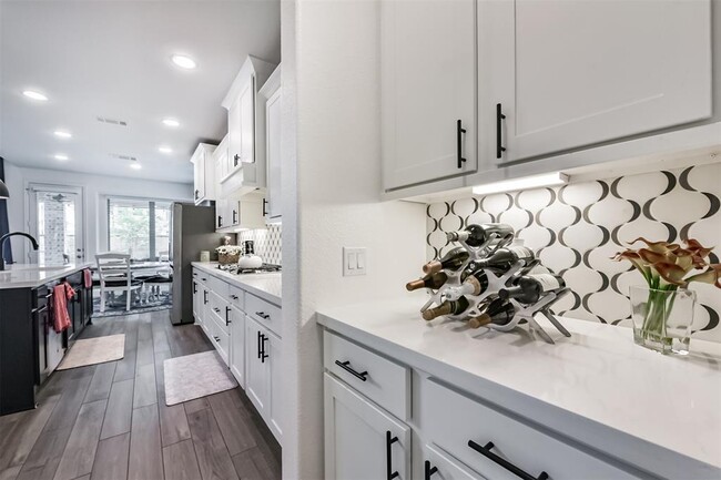 Building Photo - 27208 Starry Oaks Dr