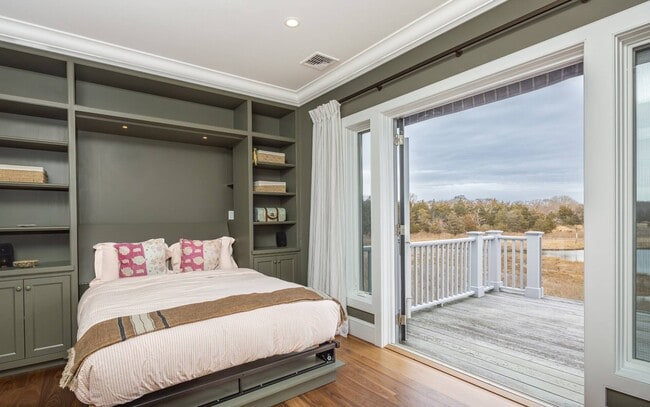 Building Photo - 21 Old Stone Hwy