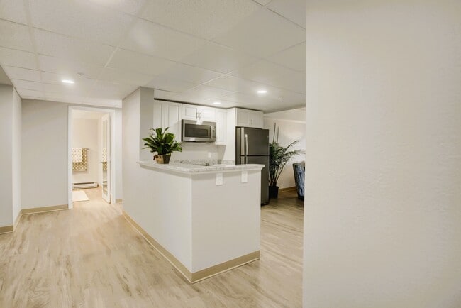 Building Photo - 1718 Underpass Way