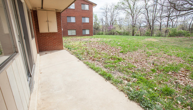 Building Photo - Oak Hill Apartments