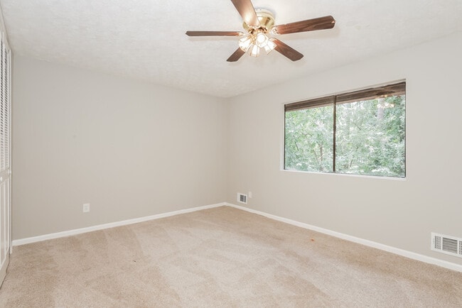 Building Photo - 6740 Creekmoor Ln