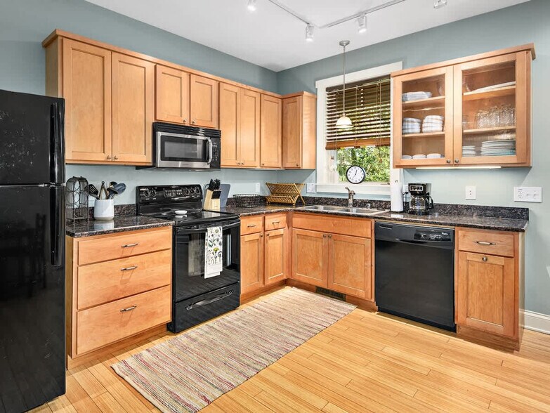 Building Photo - 34B Mardell Cir