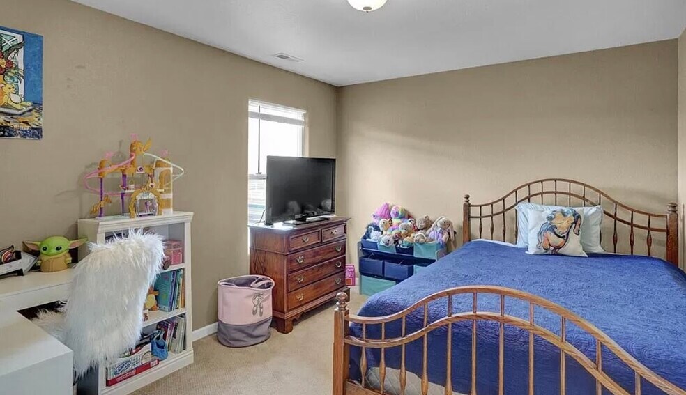 Building Photo - 11840 Bremen Pt